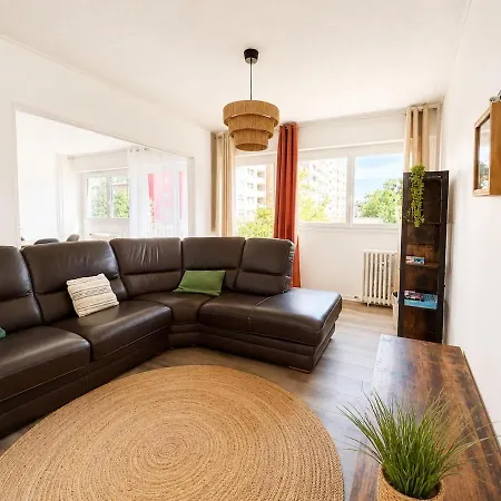 Le Lumineux Apartment