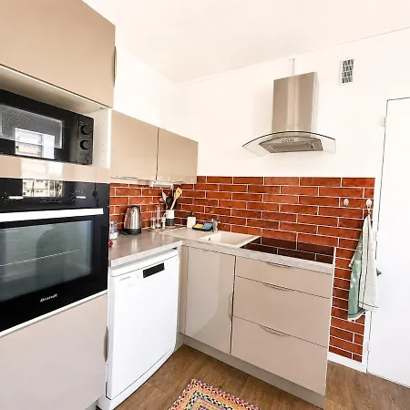 Le Lumineux Apartment