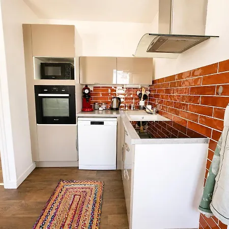 Le Lumineux Apartment *